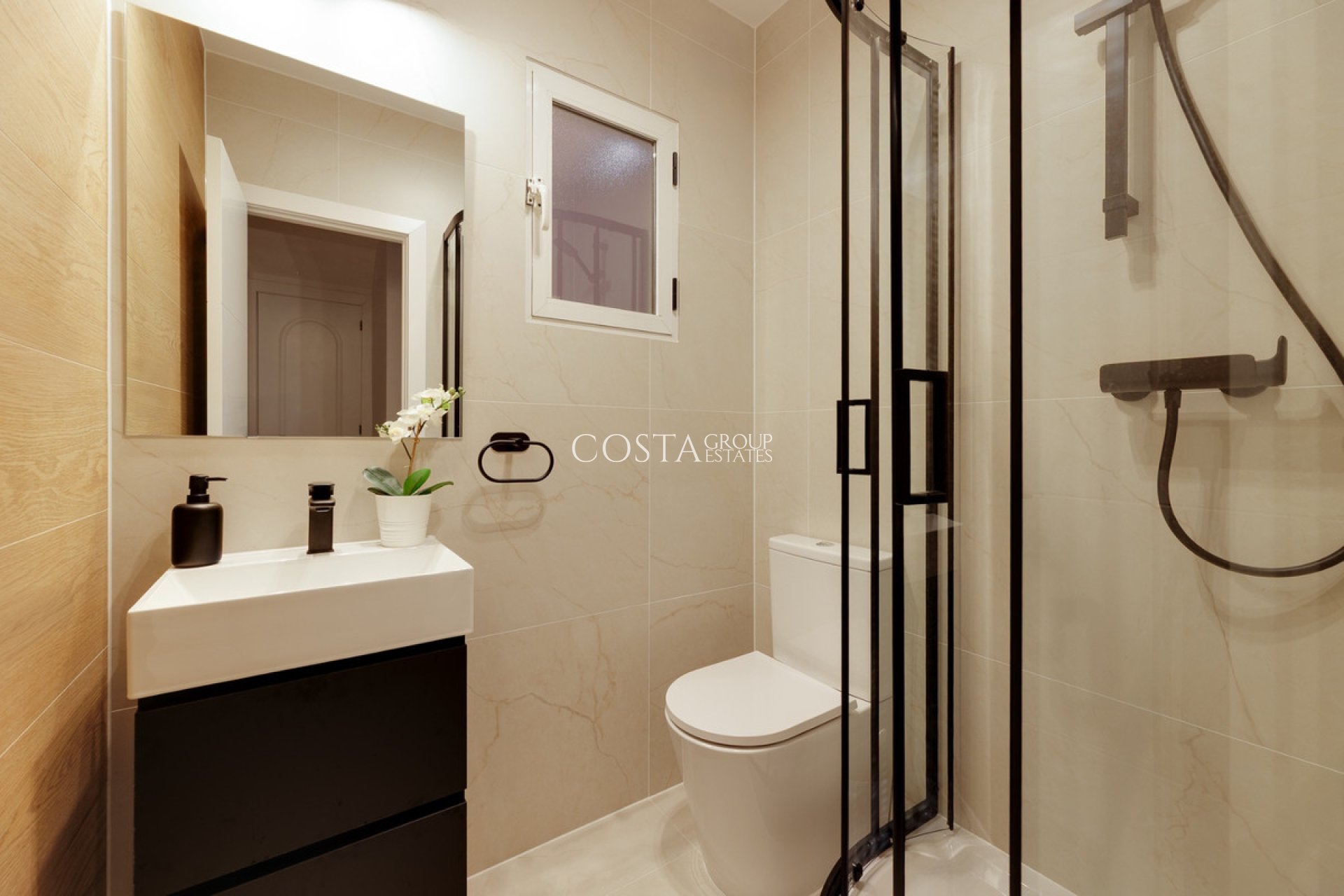 Resale - House -
Orihuela - Orihuela Costa