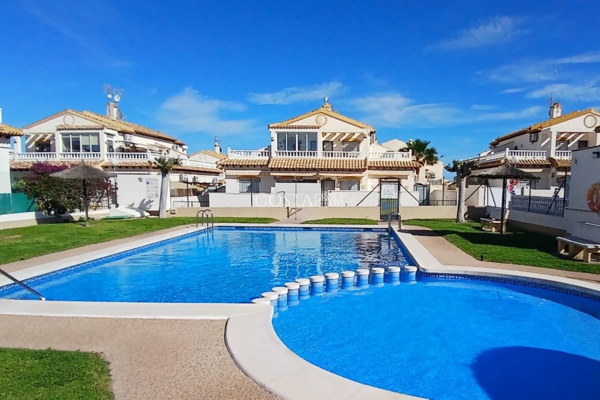Resale - House -
Orihuela - Orihuela Costa