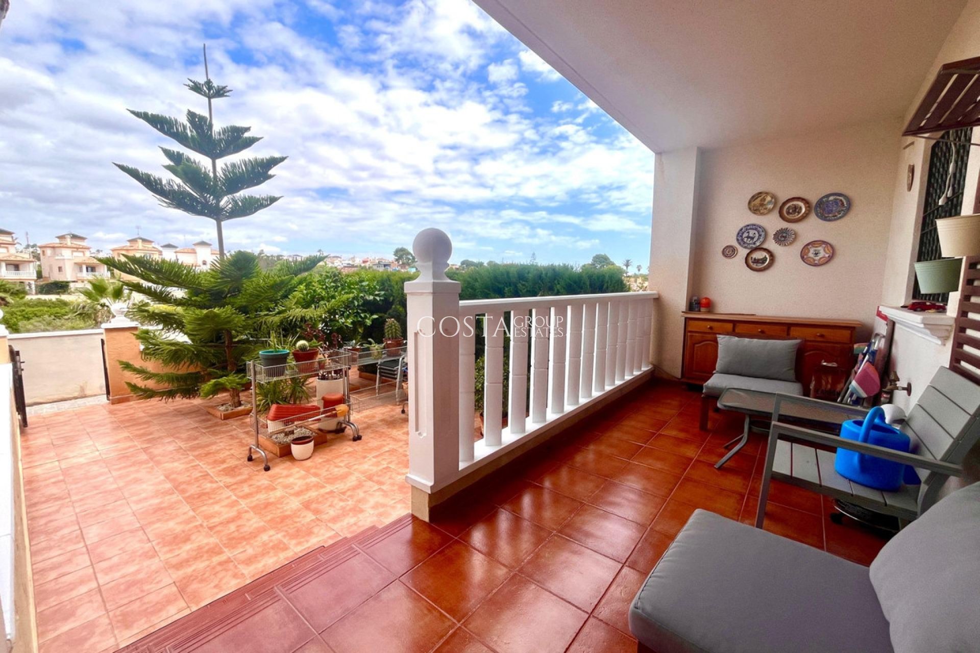 Resale - House -
Orihuela - Orihuela Costa