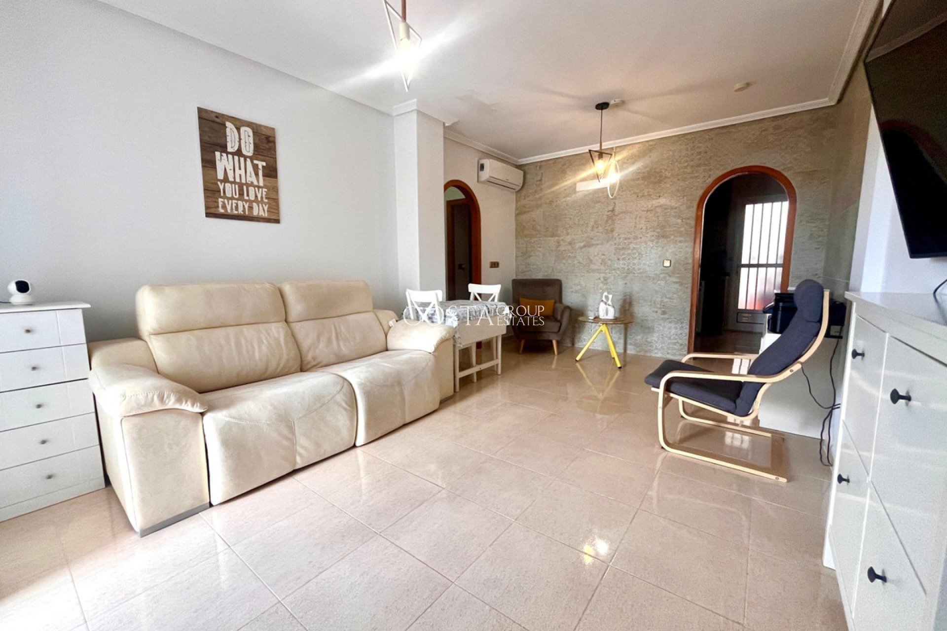 Resale - House -
Orihuela - Orihuela Costa