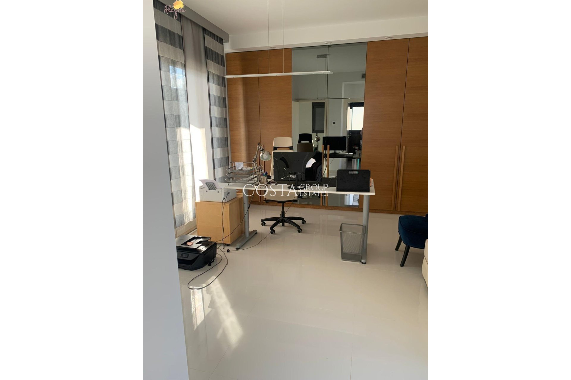 Resale - House -
Orihuela - Orihuela Costa