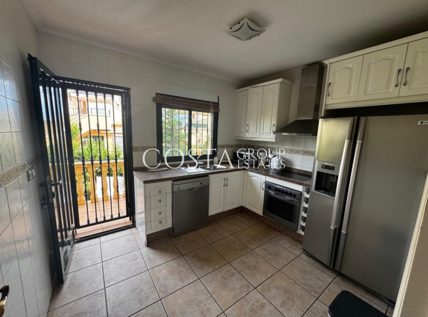 Resale - House -
Orihuela - Orihuela Costa