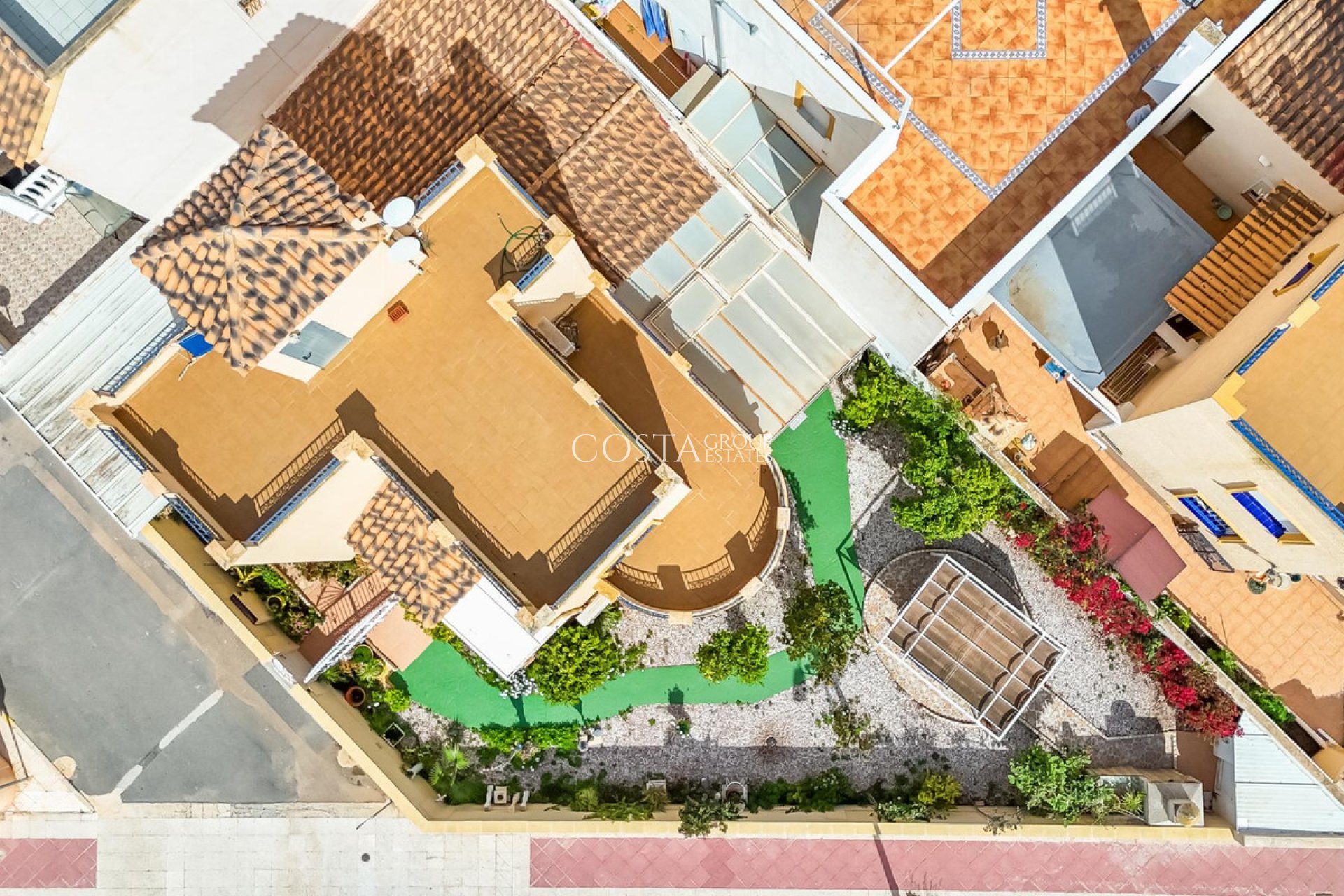 Resale - House -
Orihuela - Orihuela Costa