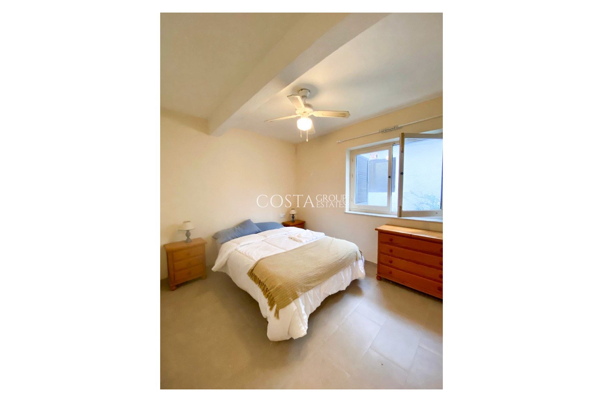 Resale - House -
Orihuela - Orihuela Costa