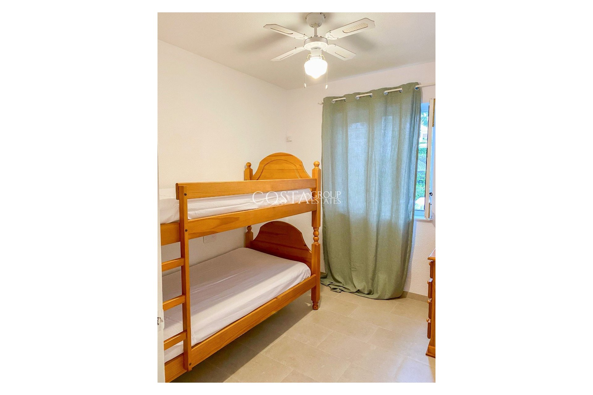 Resale - House -
Orihuela - Orihuela Costa