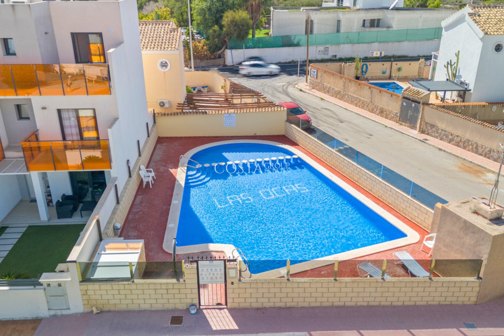 Resale - House -
Orihuela - Orihuela Costa