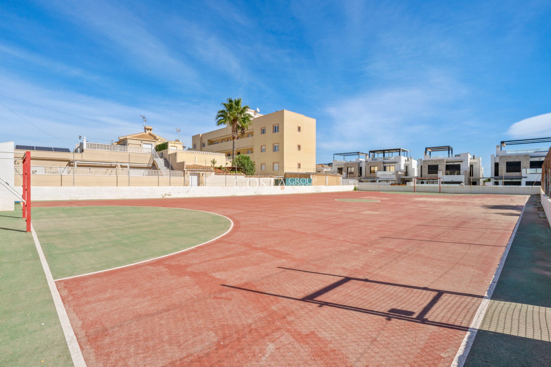 Resale - House -
Orihuela - Orihuela Costa