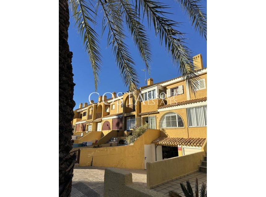 Resale - House -
Orihuela - Orihuela Costa