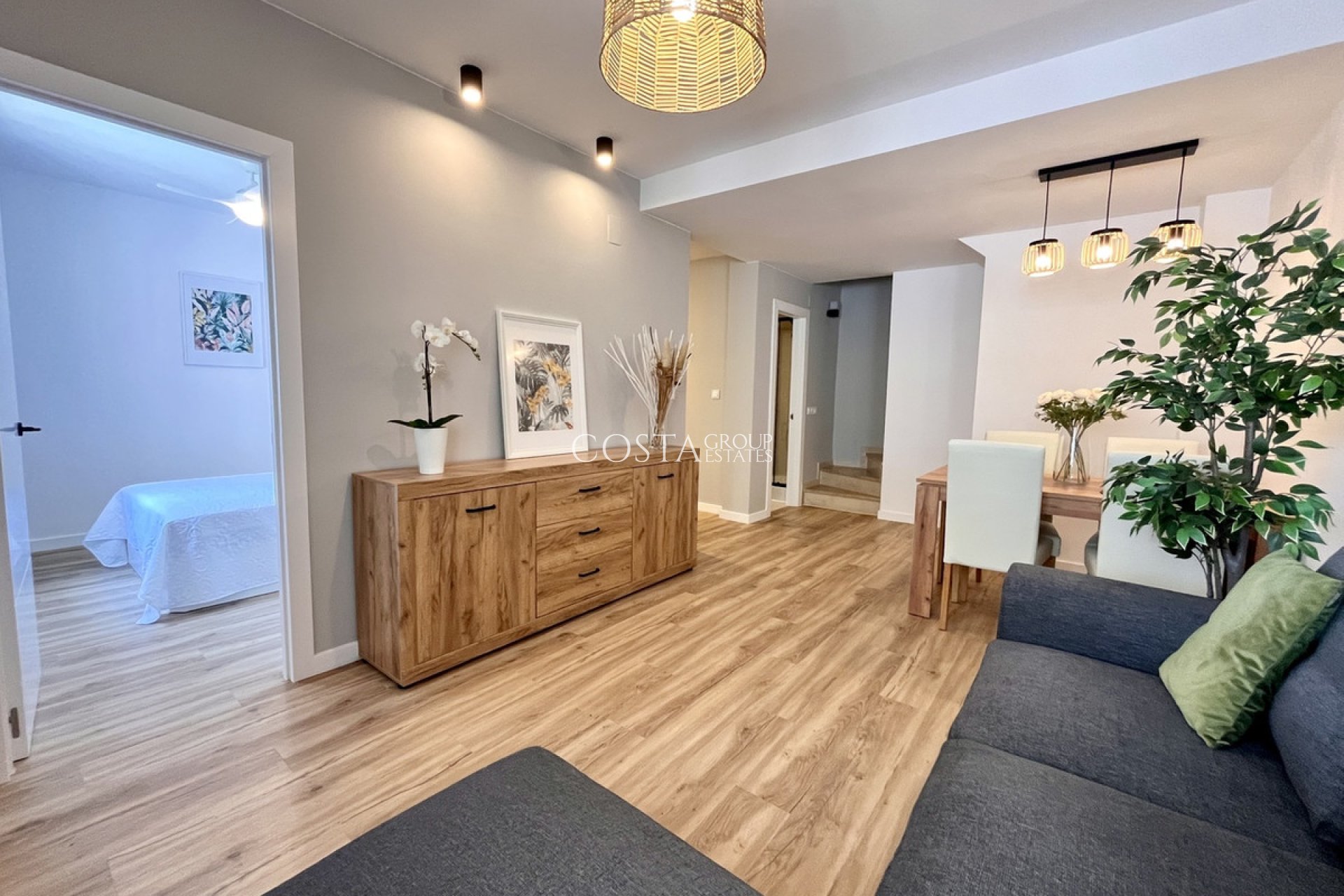 Resale - House -
Orihuela - Playa Flamenca