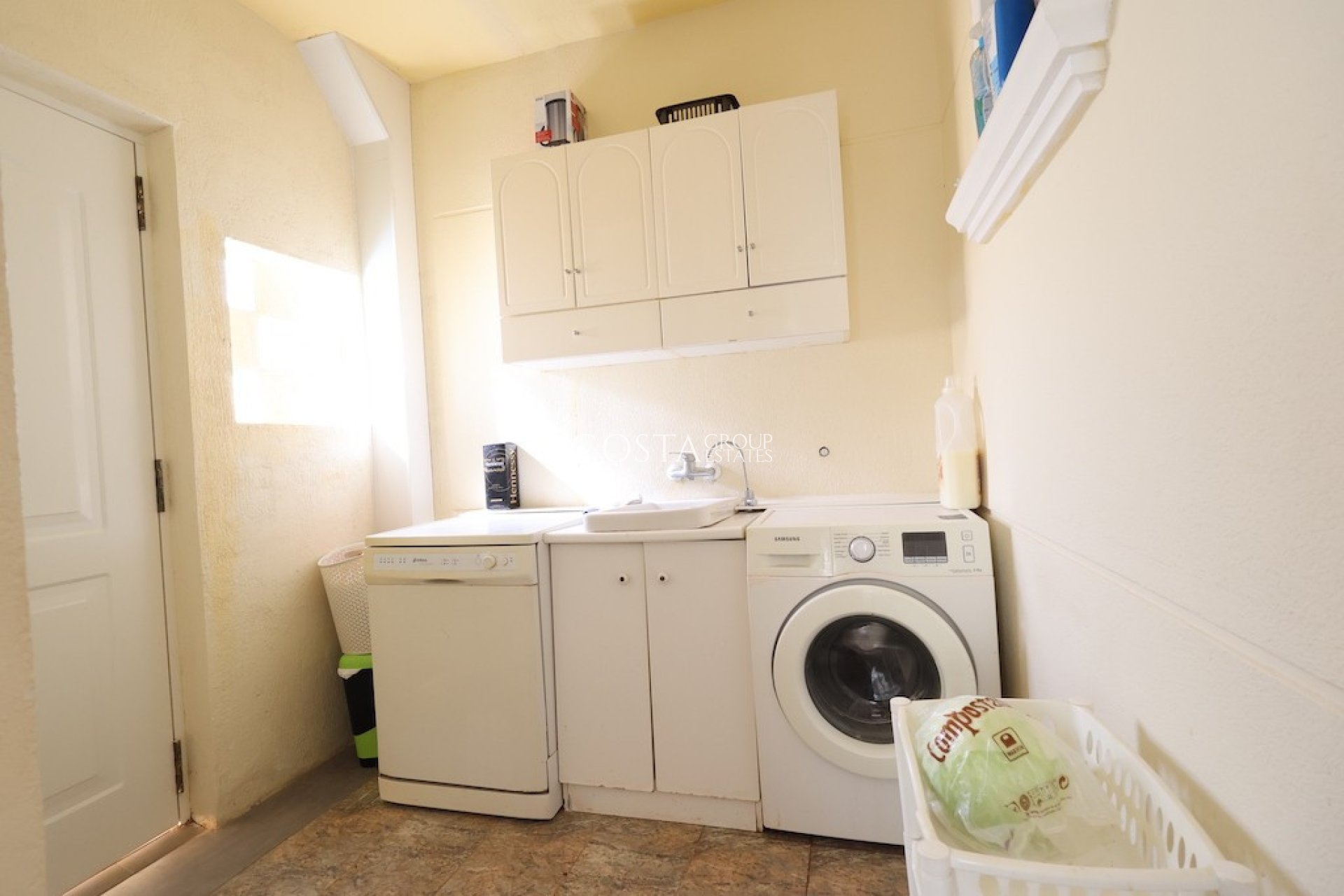 Resale - House -
Orihuela - Playa Flamenca