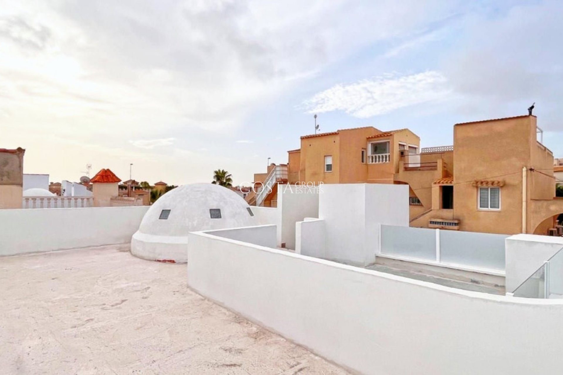 Resale - House -
Orihuela - Playa Flamenca