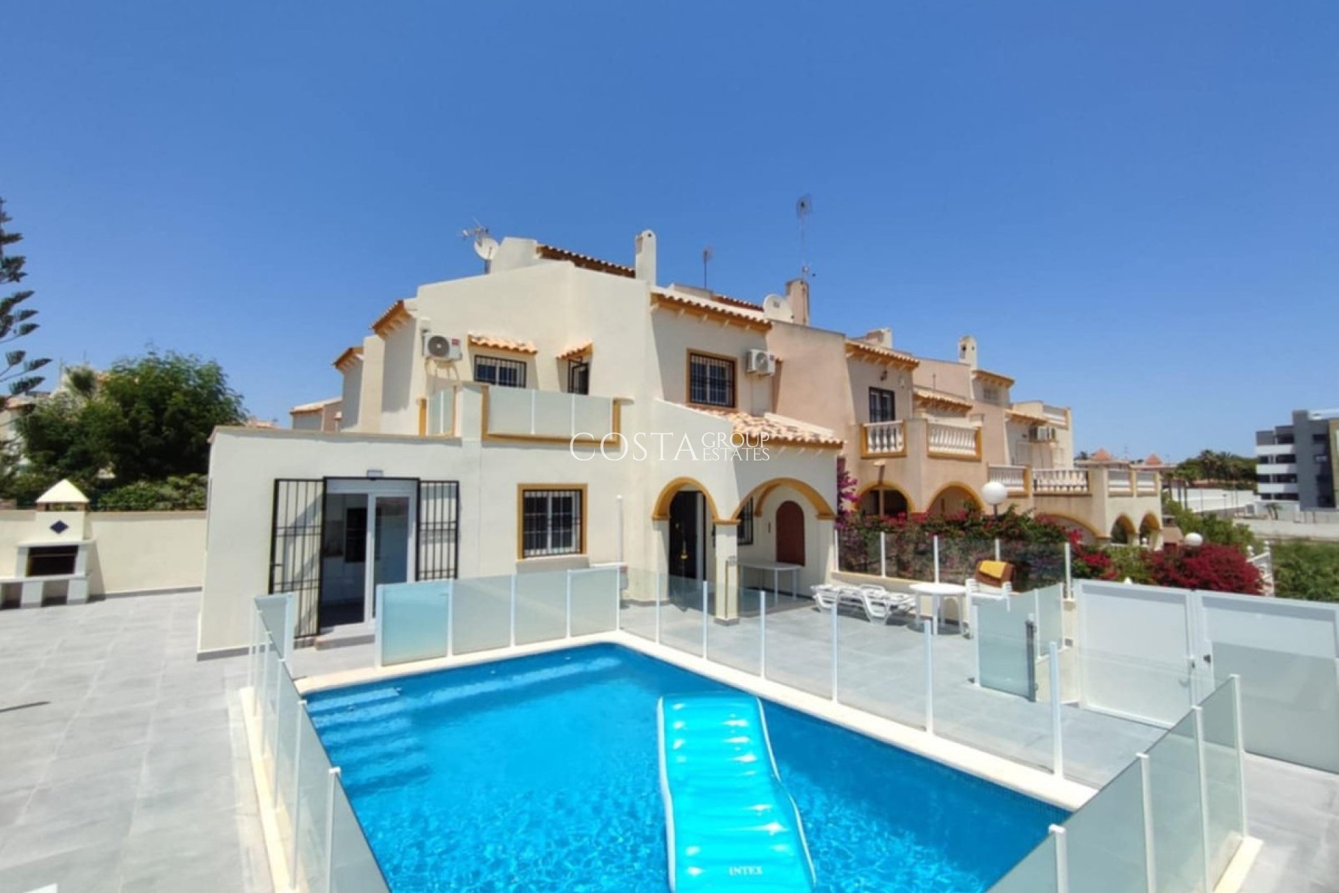 Resale - House -
Orihuela - Playa Flamenca
