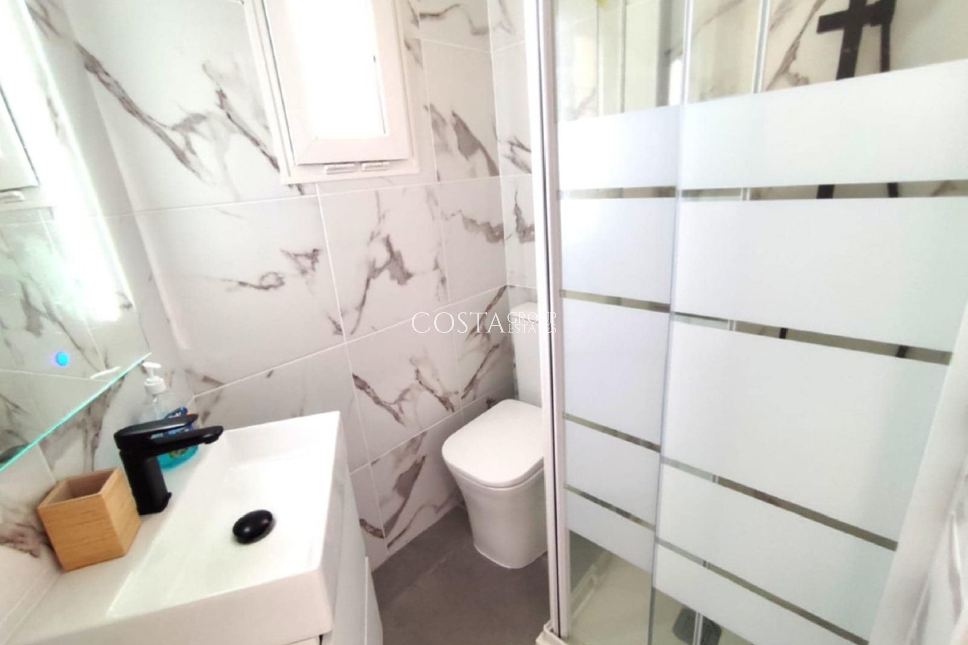 Resale - House -
Orihuela - Playa Flamenca