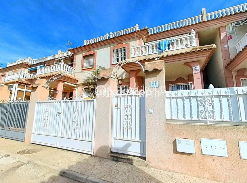 Resale - House -
Orihuela - Playa Flamenca