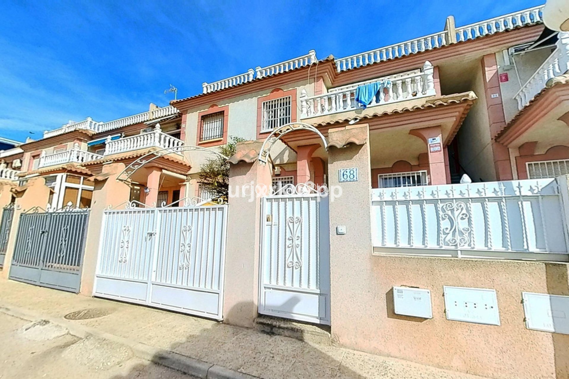 Resale - House -
Orihuela - Playa Flamenca