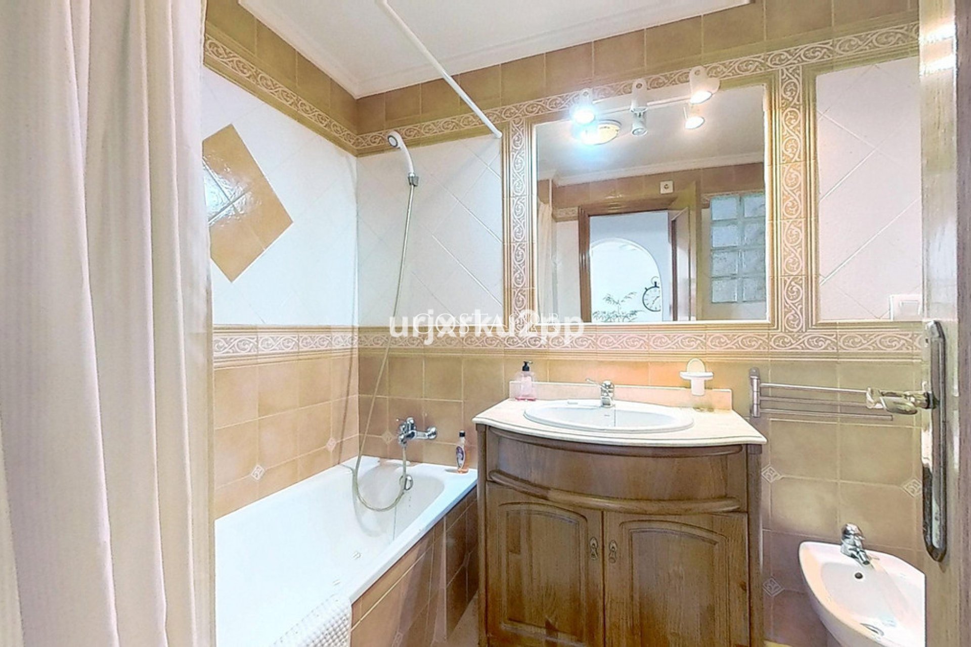 Resale - House -
Orihuela - Playa Flamenca