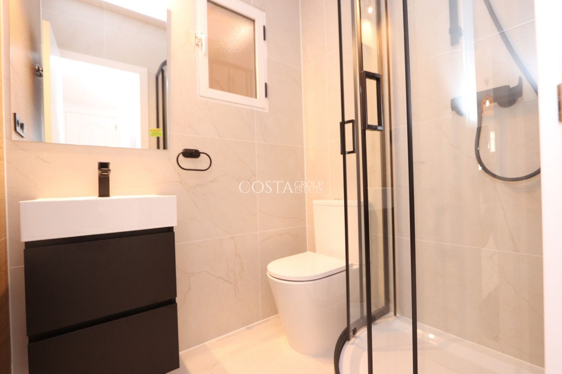 Resale - House -
Orihuela - Punta Prima