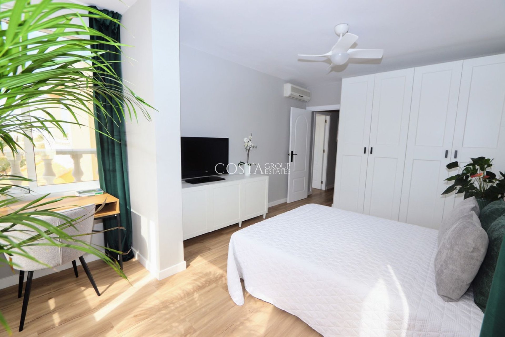 Resale - House -
Orihuela - Punta Prima