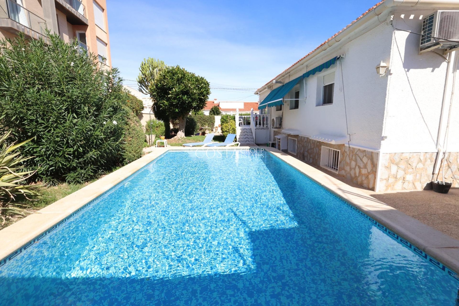 Resale - House -
Orihuela - Punta Prima