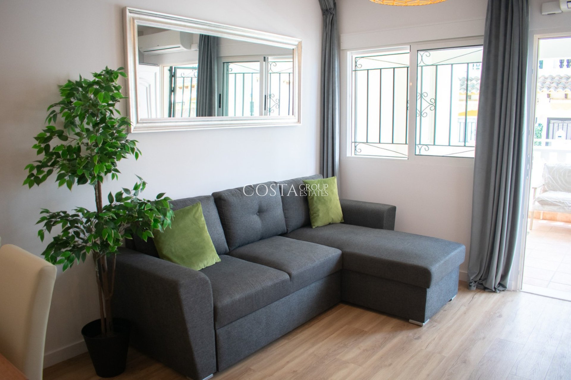 Resale - House -
Orihuela - Punta Prima