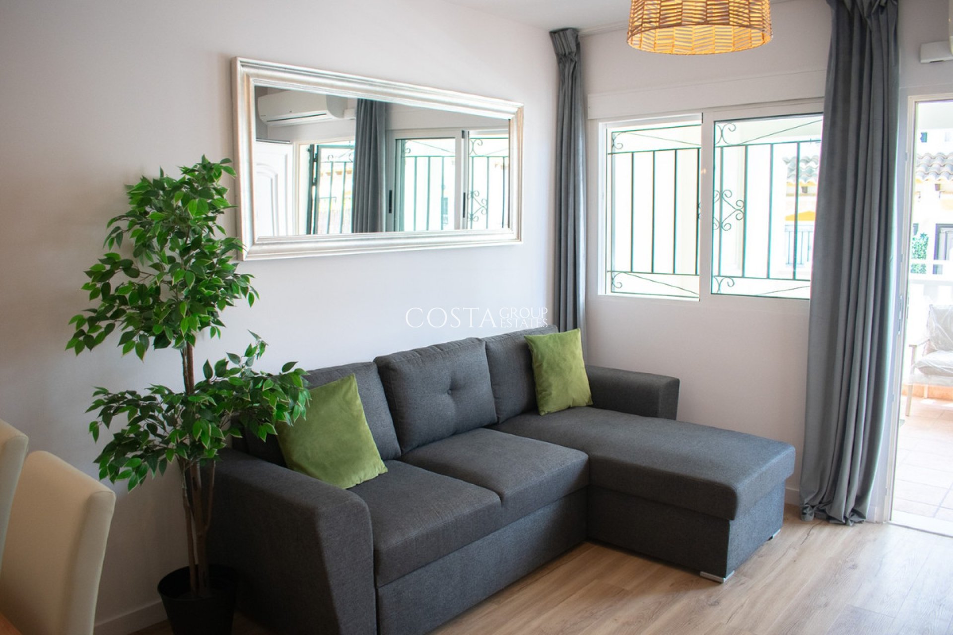 Resale - House -
Orihuela - Punta Prima