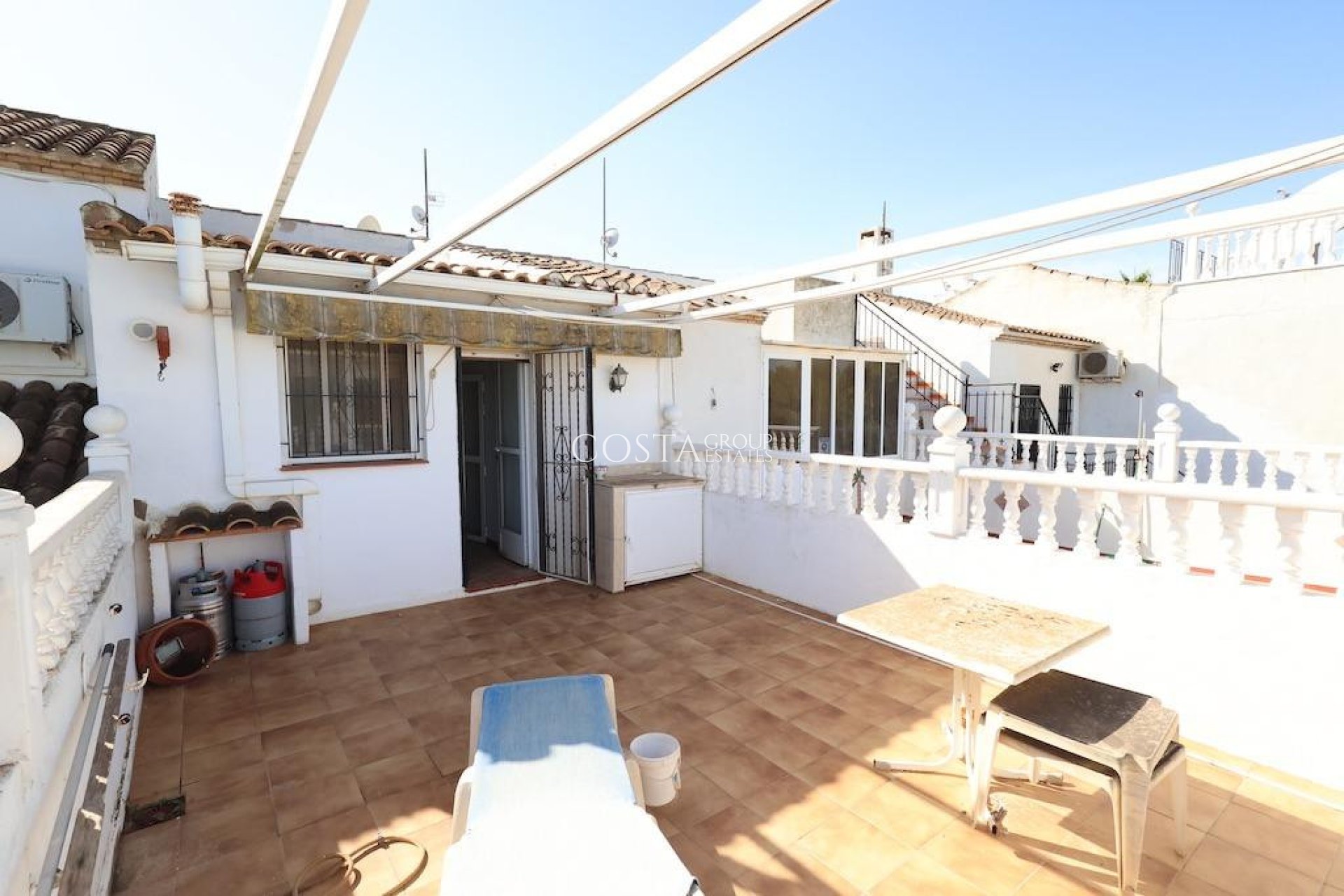 Resale - House -
Orihuela - Villamartin