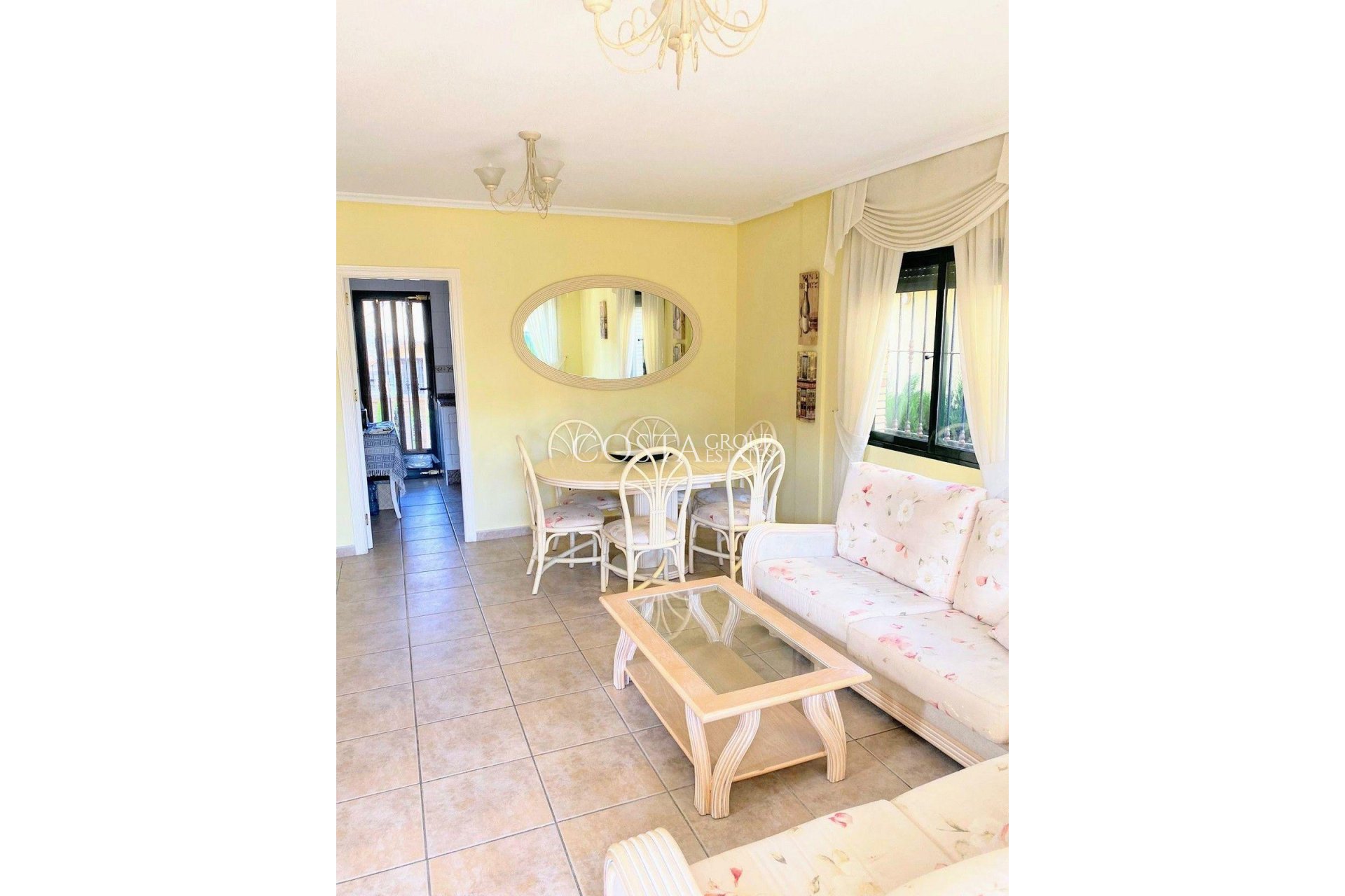 Resale - House -
Orihuela - Villamartin