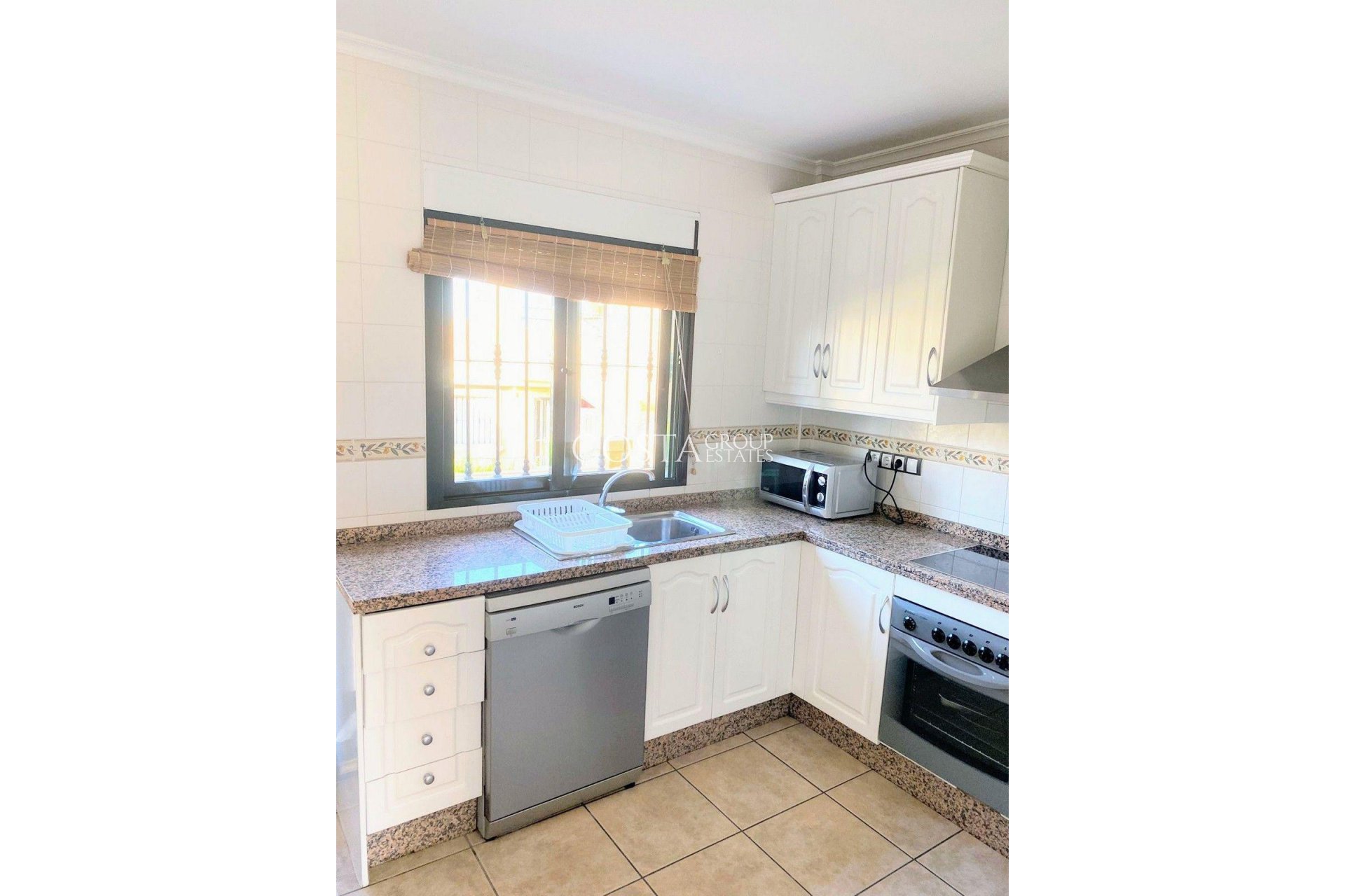 Resale - House -
Orihuela - Villamartin