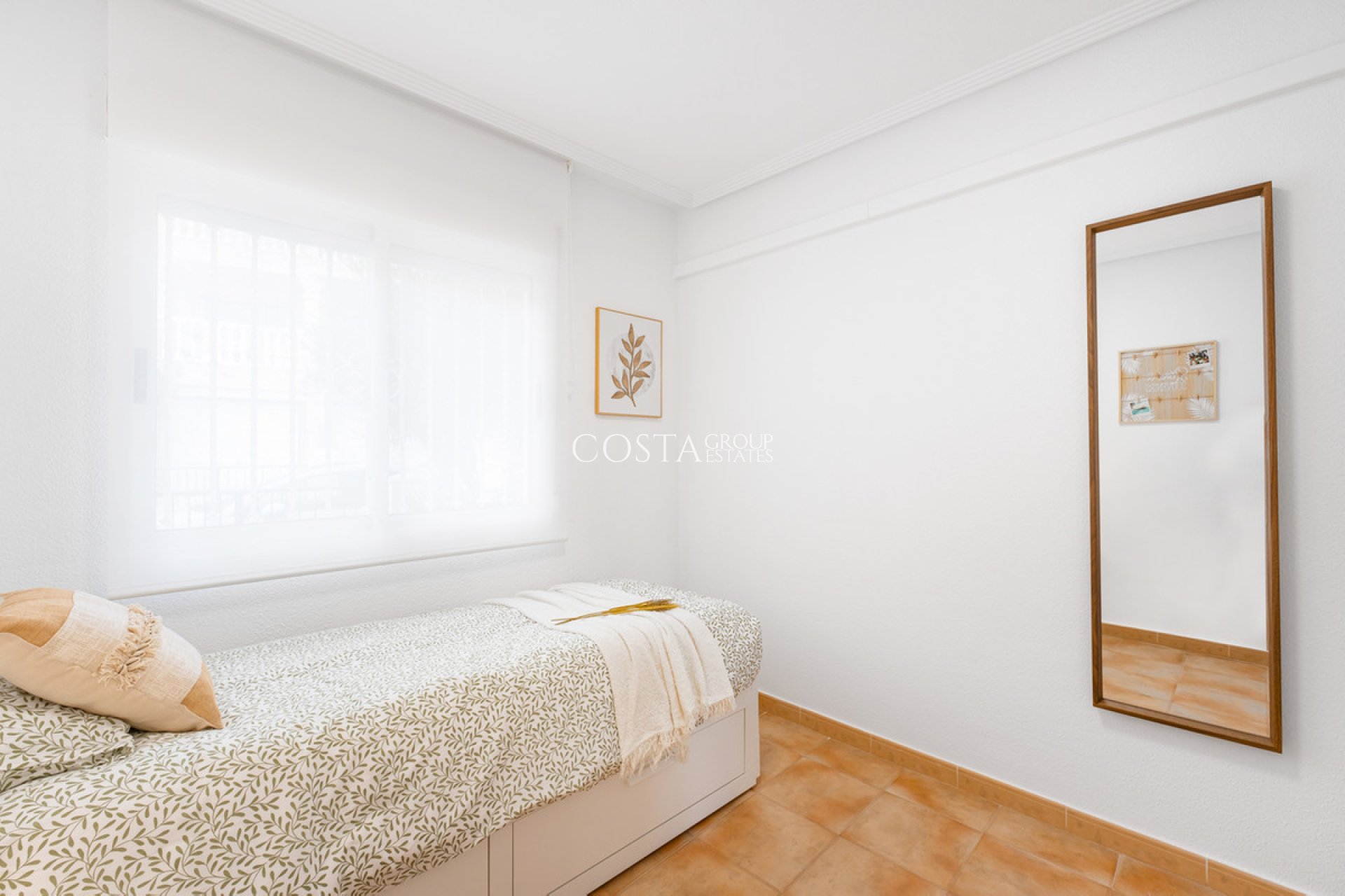 Resale - House -
Orihuela - Villamartin