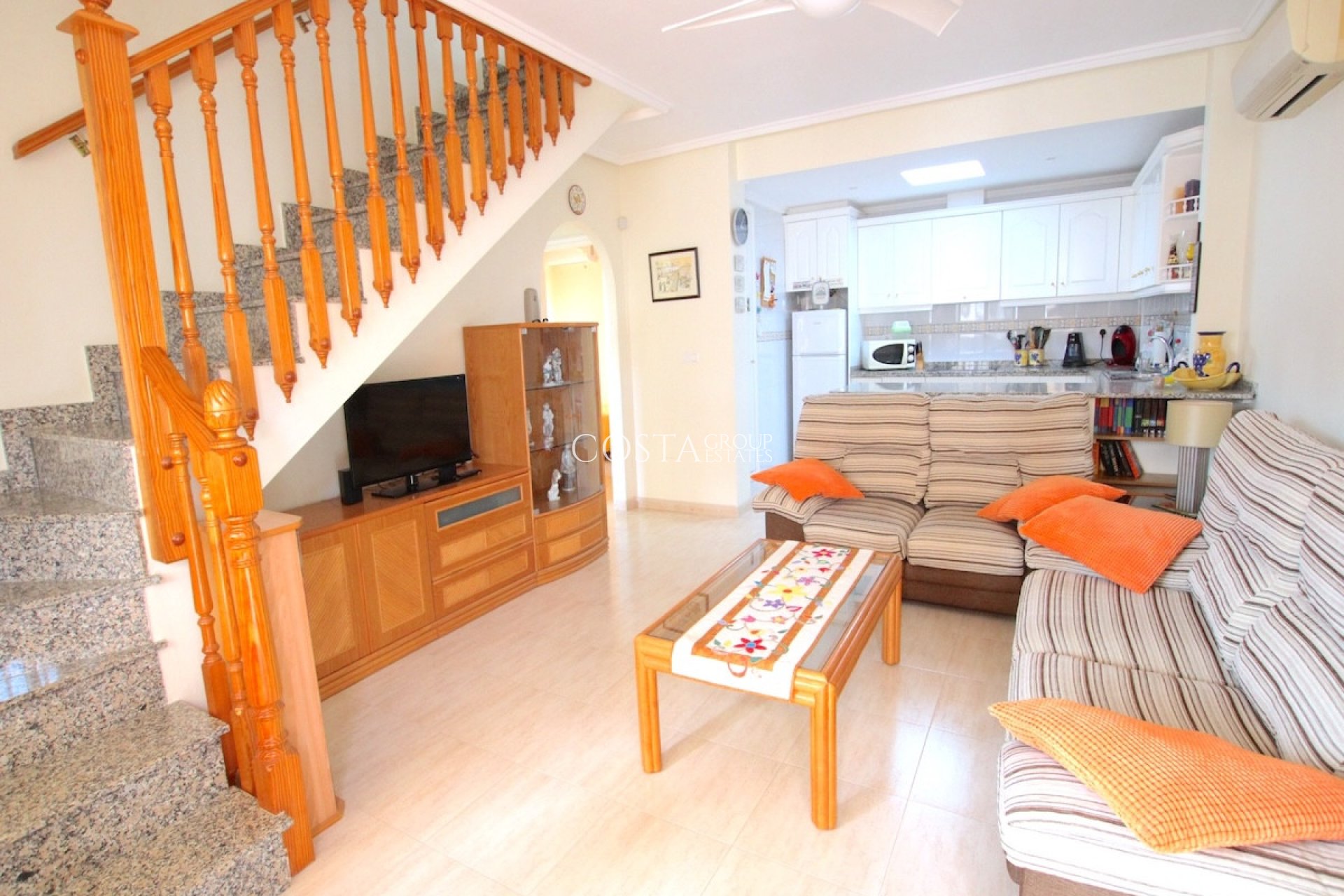 Resale - House -
Orihuela - Villamartin