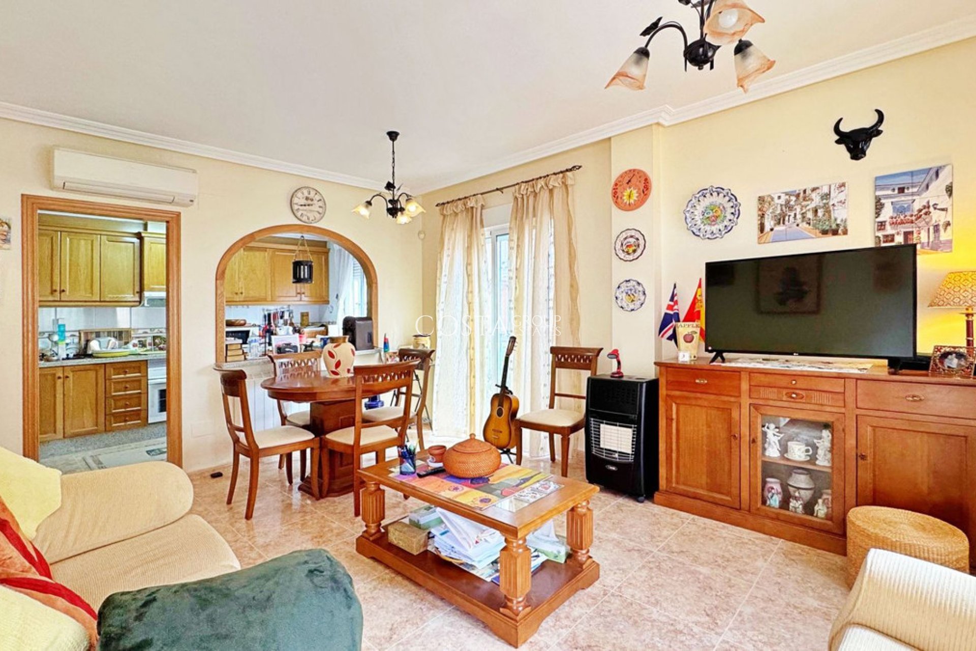 Resale - House -
Orihuela - Villamartin