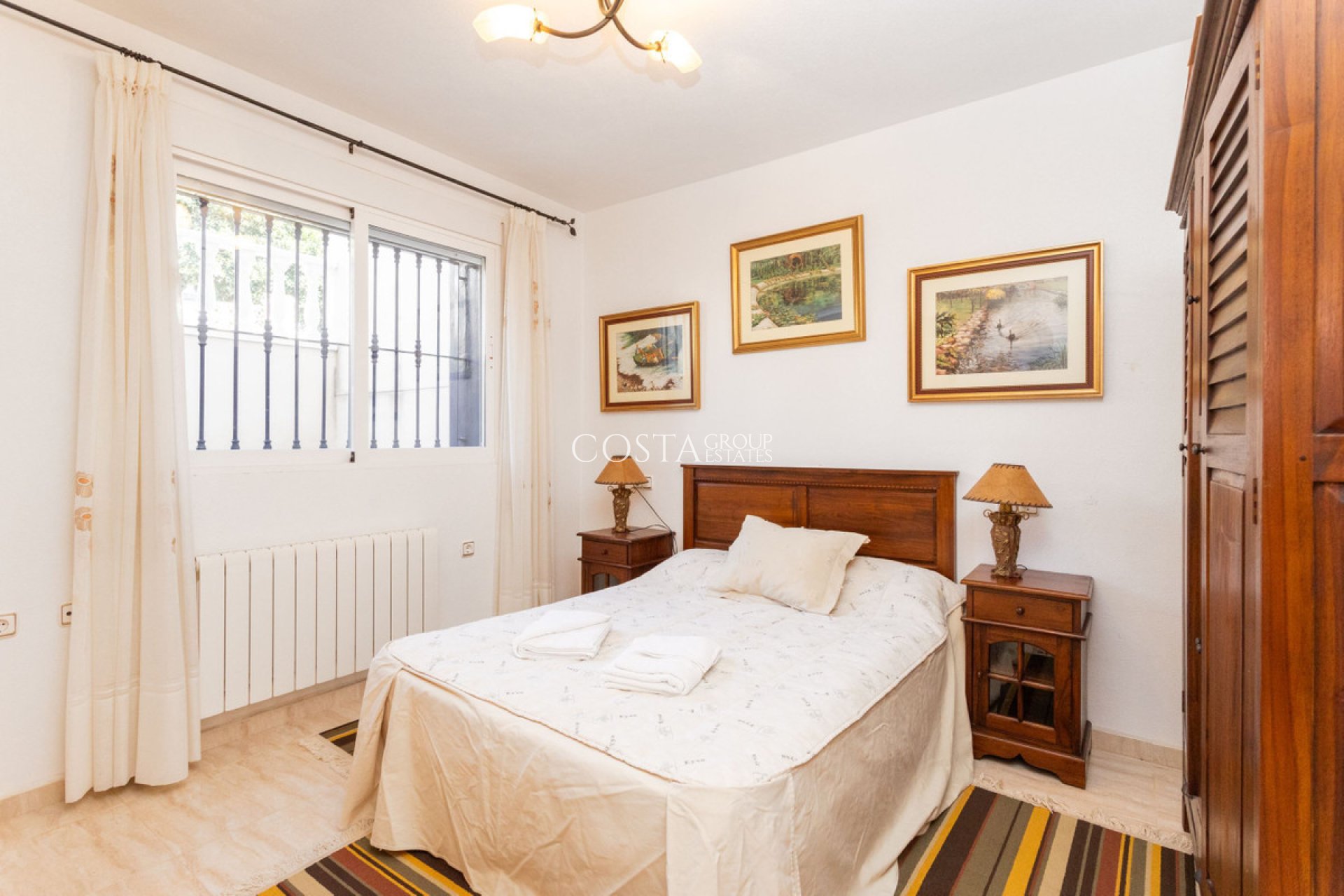 Resale - House -
Orihuela - Villamartin