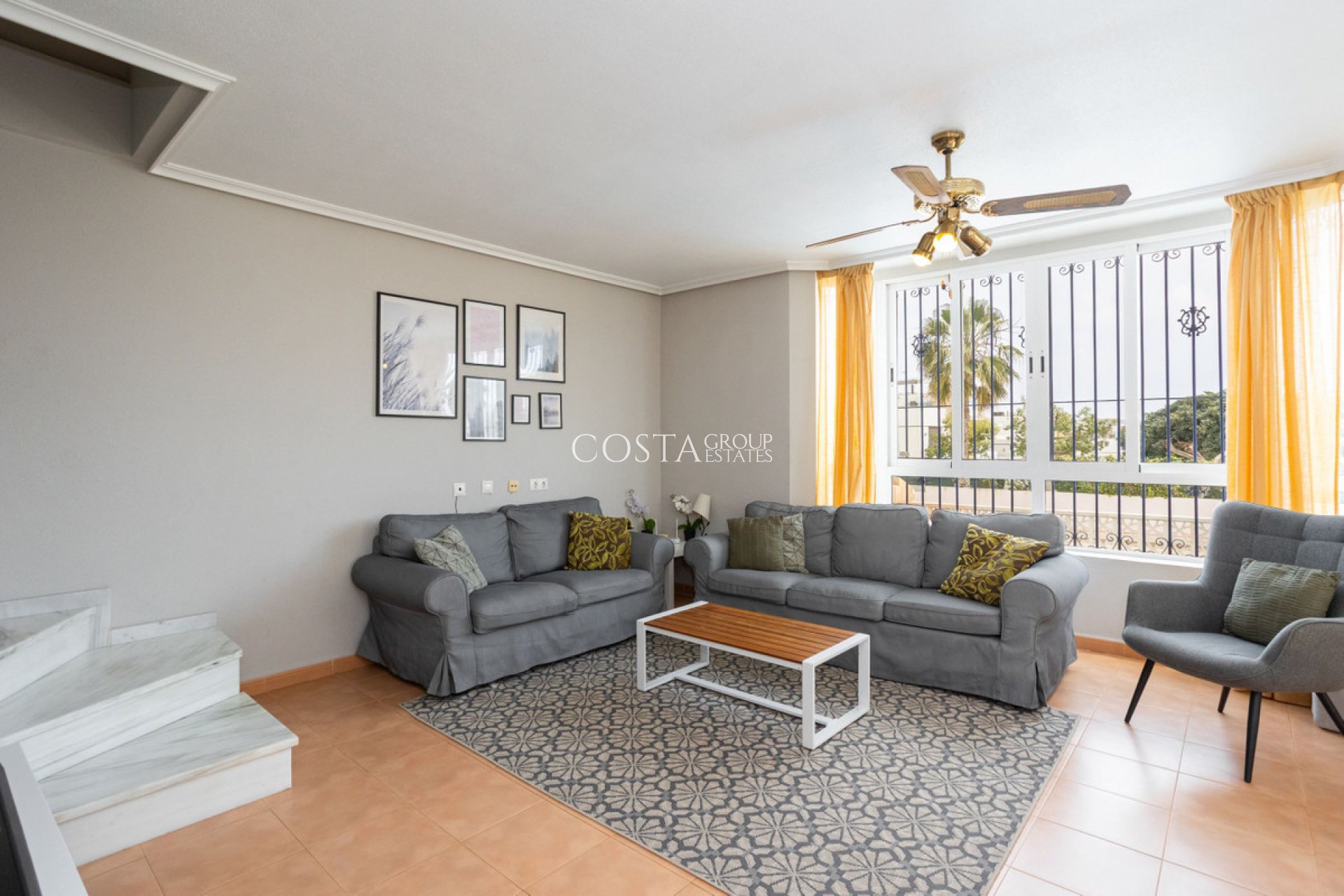 Resale - House -
Orihuela - Villamartin