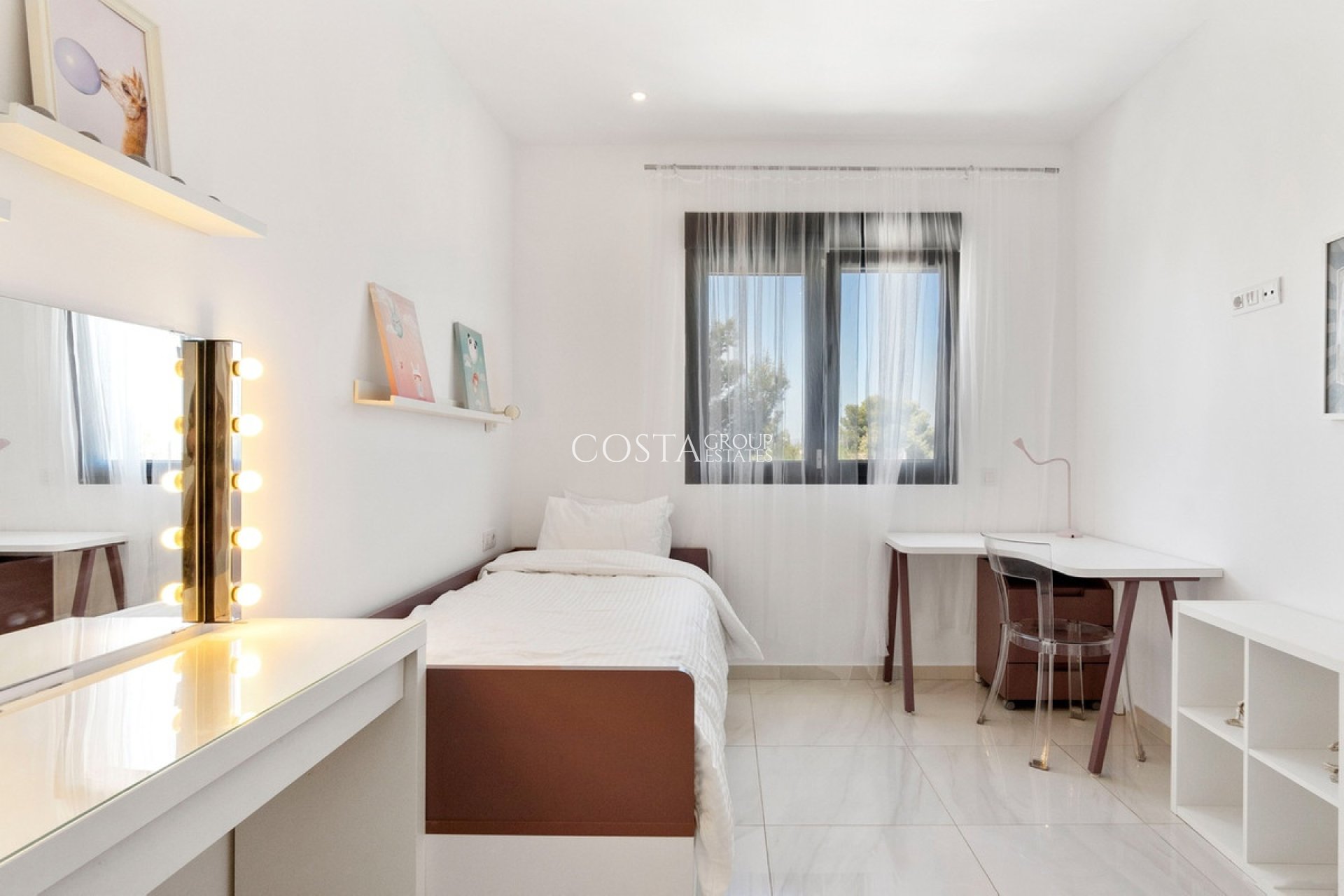 Resale - House -
Orihuela - Villamartin