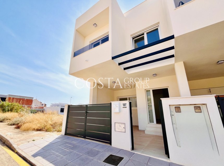 Resale - House -
Pilar de la Horadada - Pilar de la Horadada Centro