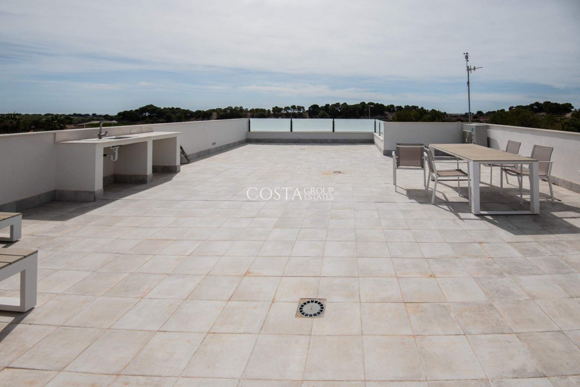 Resale - House -
Pilar de la Horadada - Pinar de Campoverde