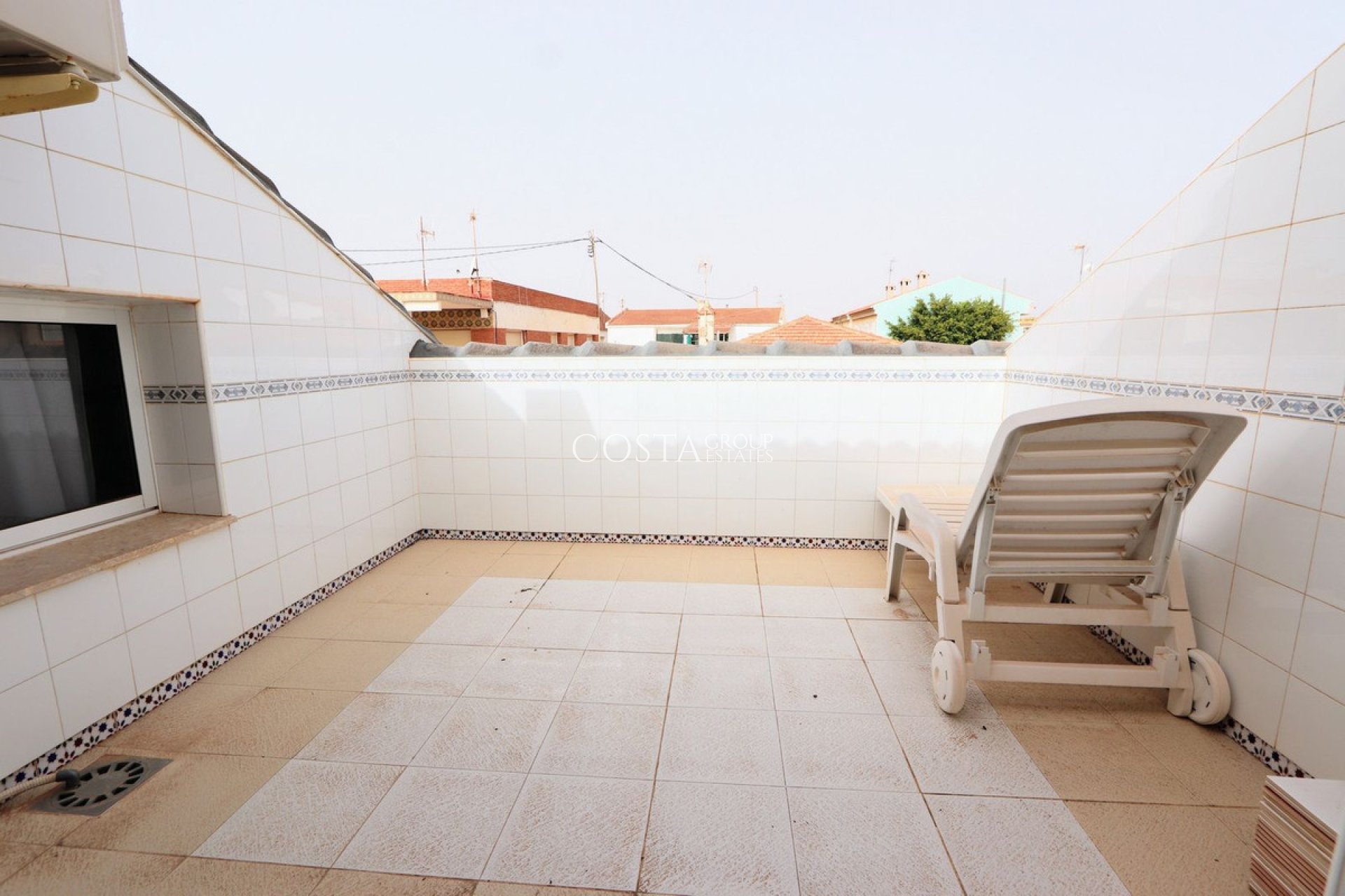 Resale - House -
Pilar de la Horadada - Torre De La Horadada