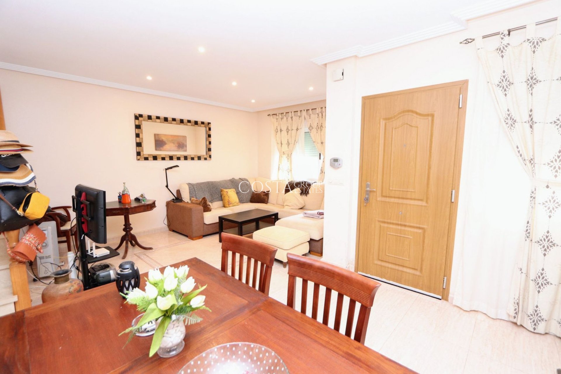 Resale - House -
Pilar de la Horadada - Torre De La Horadada