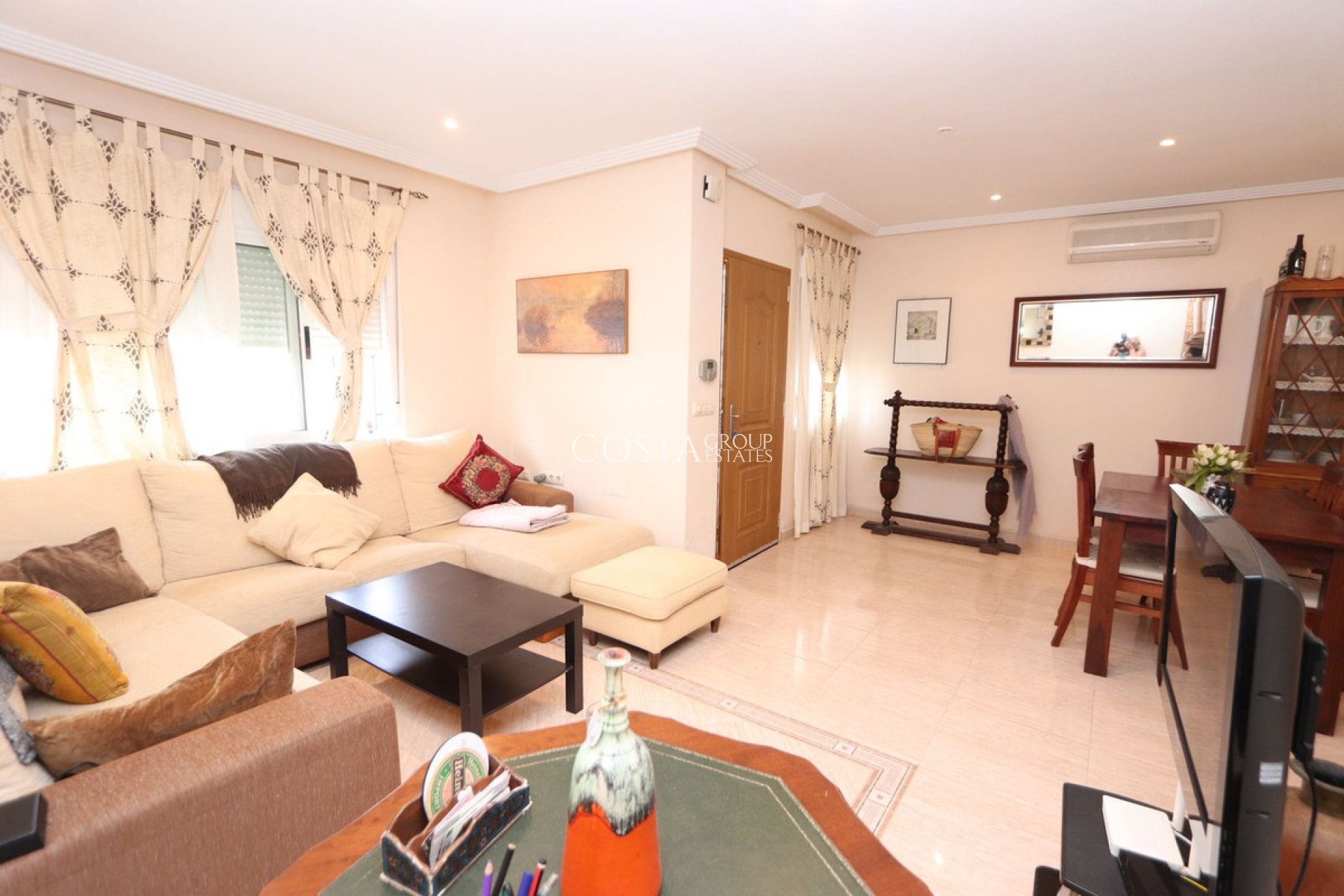 Resale - House -
Pilar de la Horadada - Torre De La Horadada