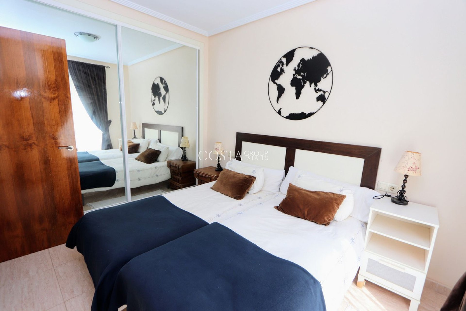 Resale - House -
Pilar de la Horadada - Torre De La Horadada