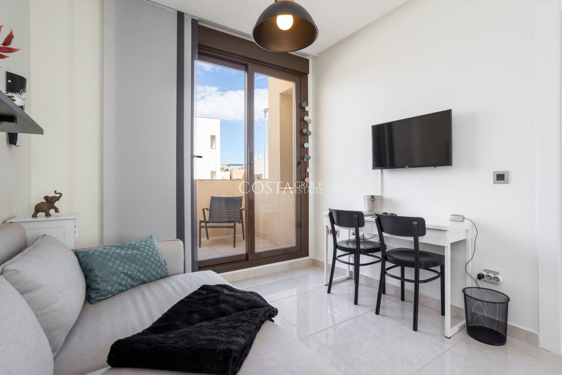 Resale - House -
Pilar de la Horadada - Torre De La Horadada