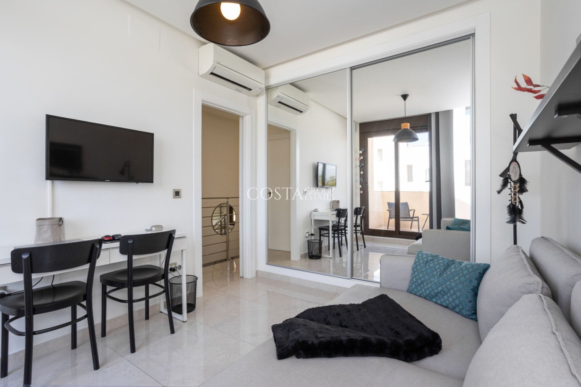 Resale - House -
Pilar de la Horadada - Torre De La Horadada