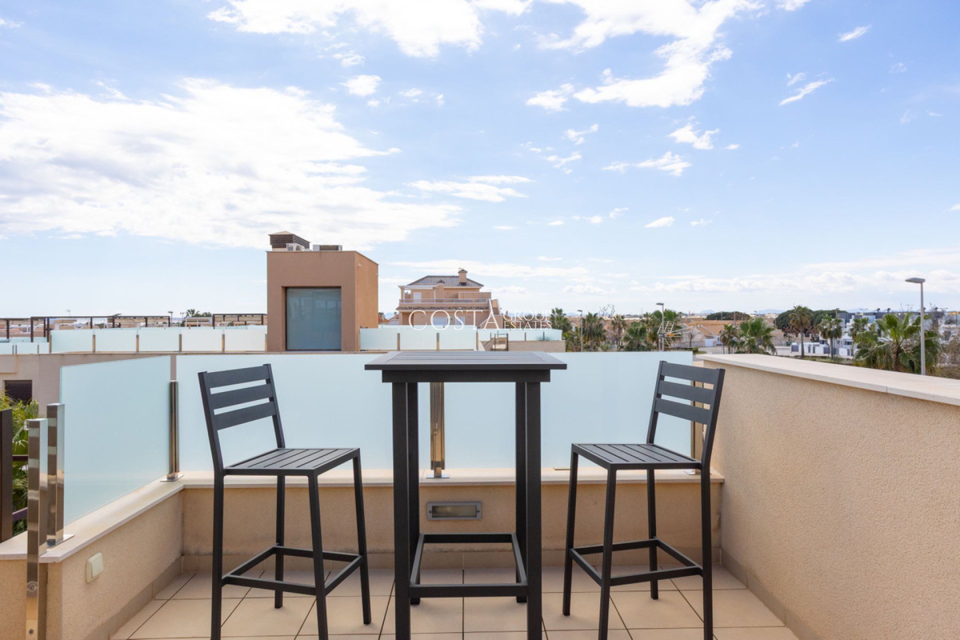 Resale - House -
Pilar de la Horadada - Torre De La Horadada