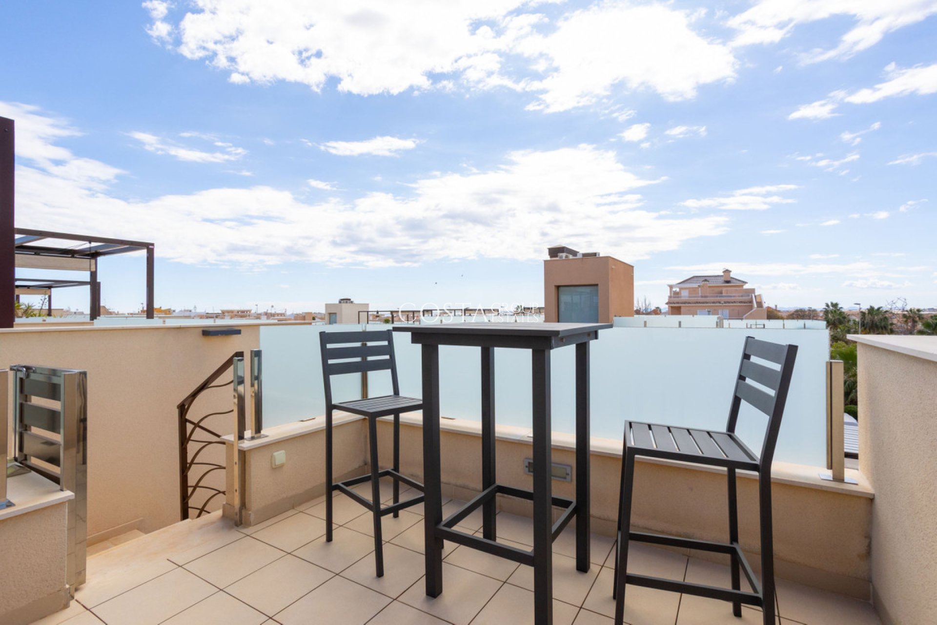 Resale - House -
Pilar de la Horadada - Torre De La Horadada