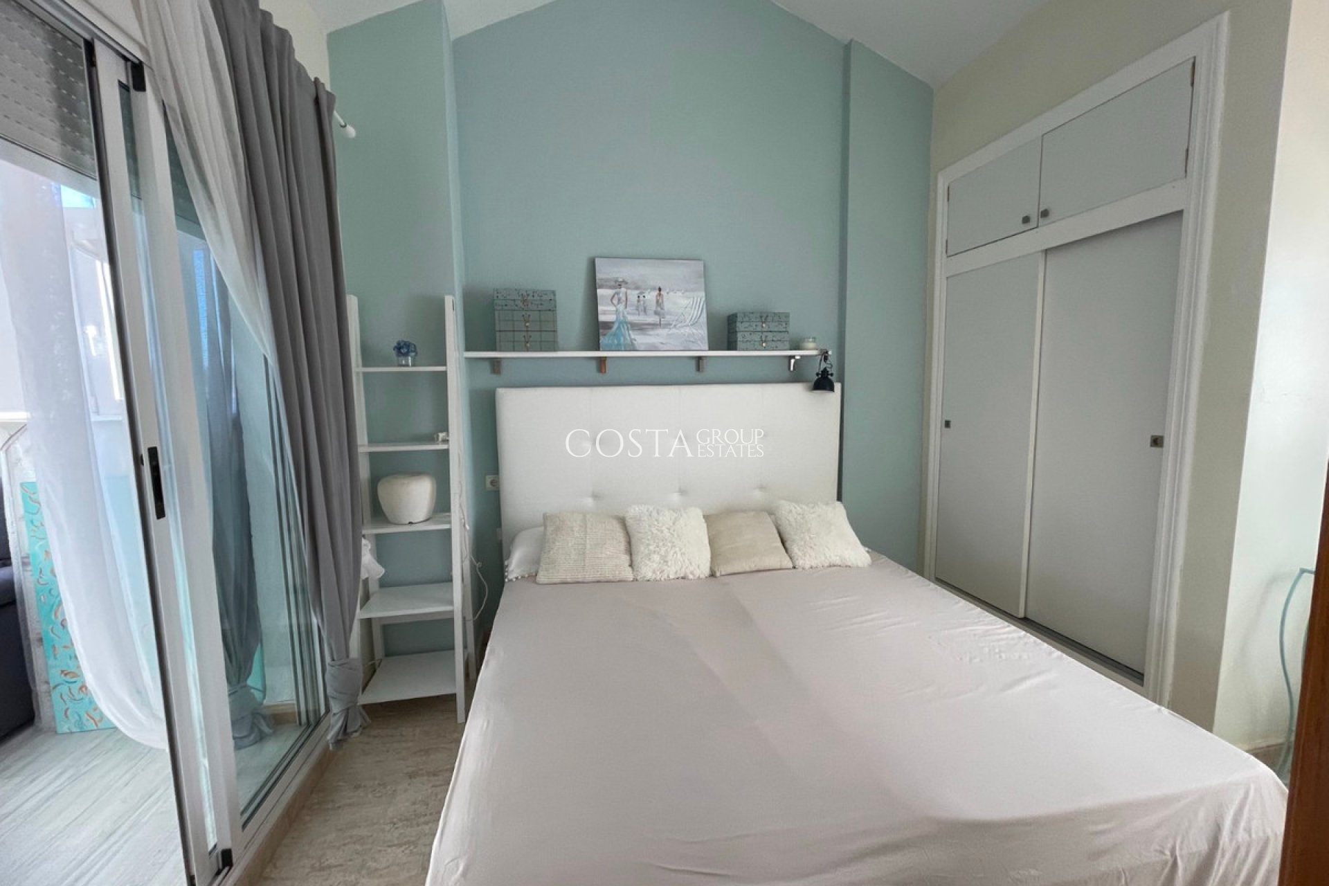 Resale - House -
Pilar de la Horadada - Torre De La Horadada