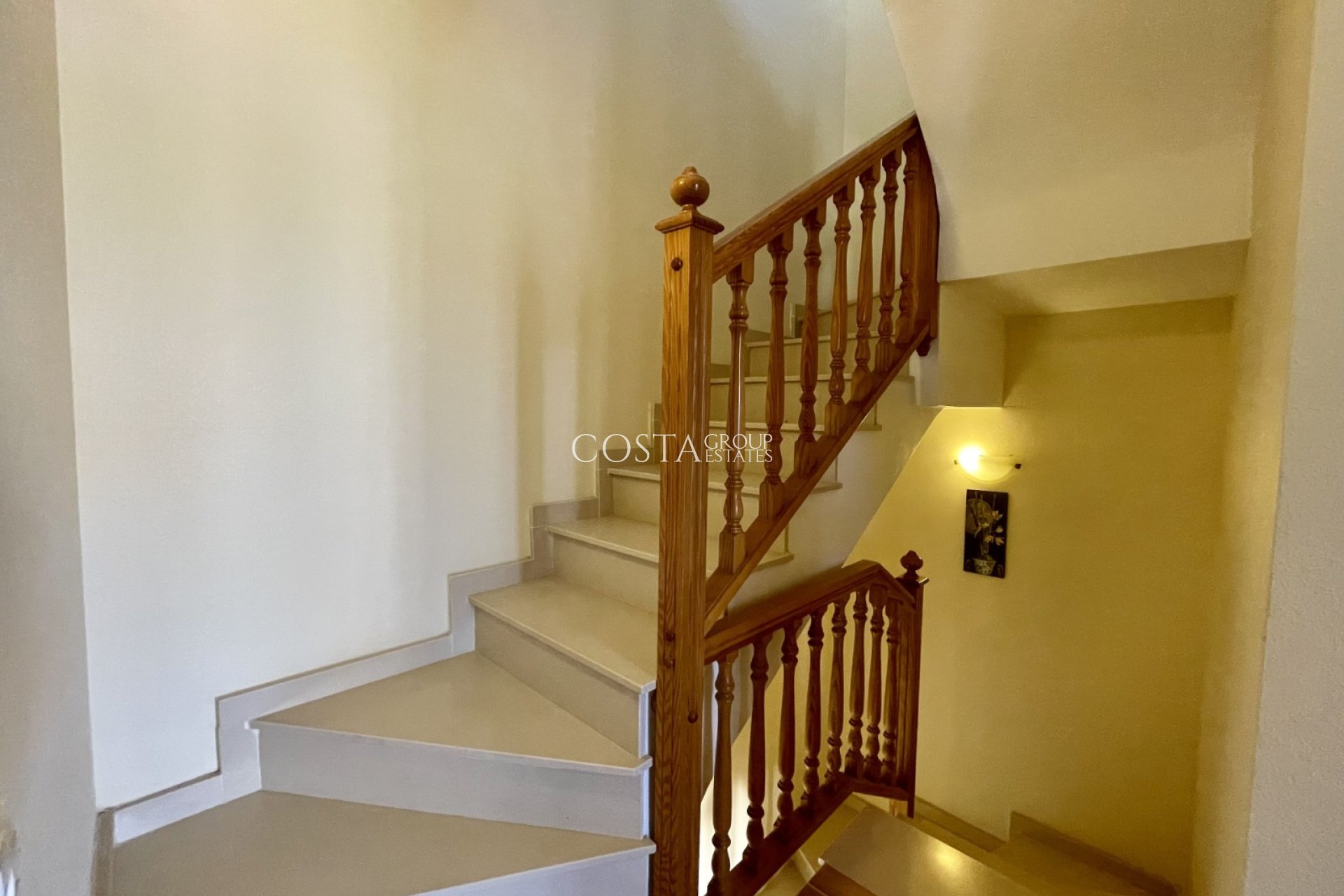 Resale - House -
Pilar de la Horadada