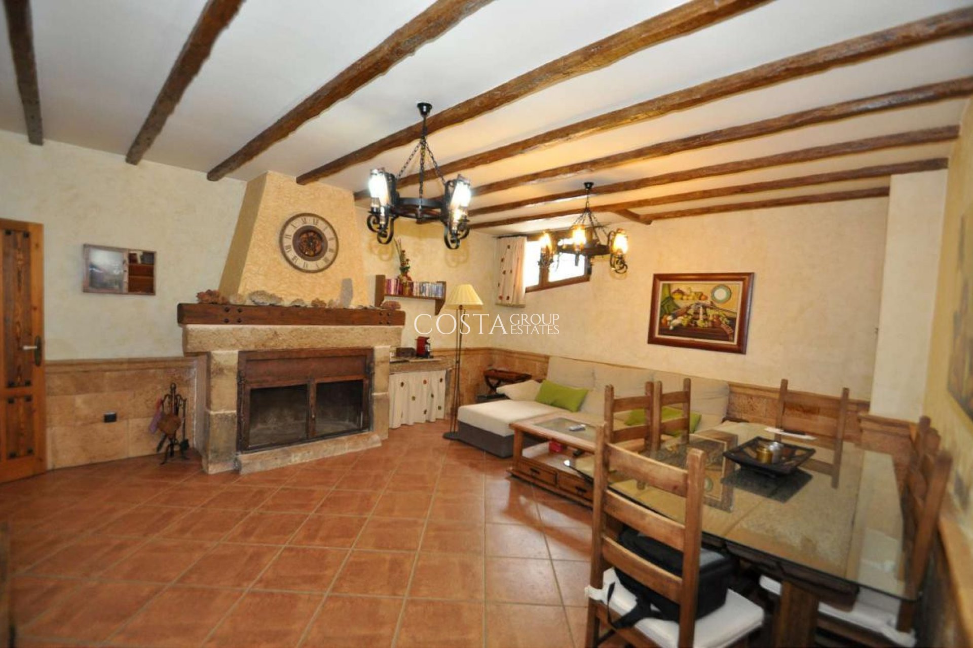 Resale - House -
Pinoso - Pinoso Centro