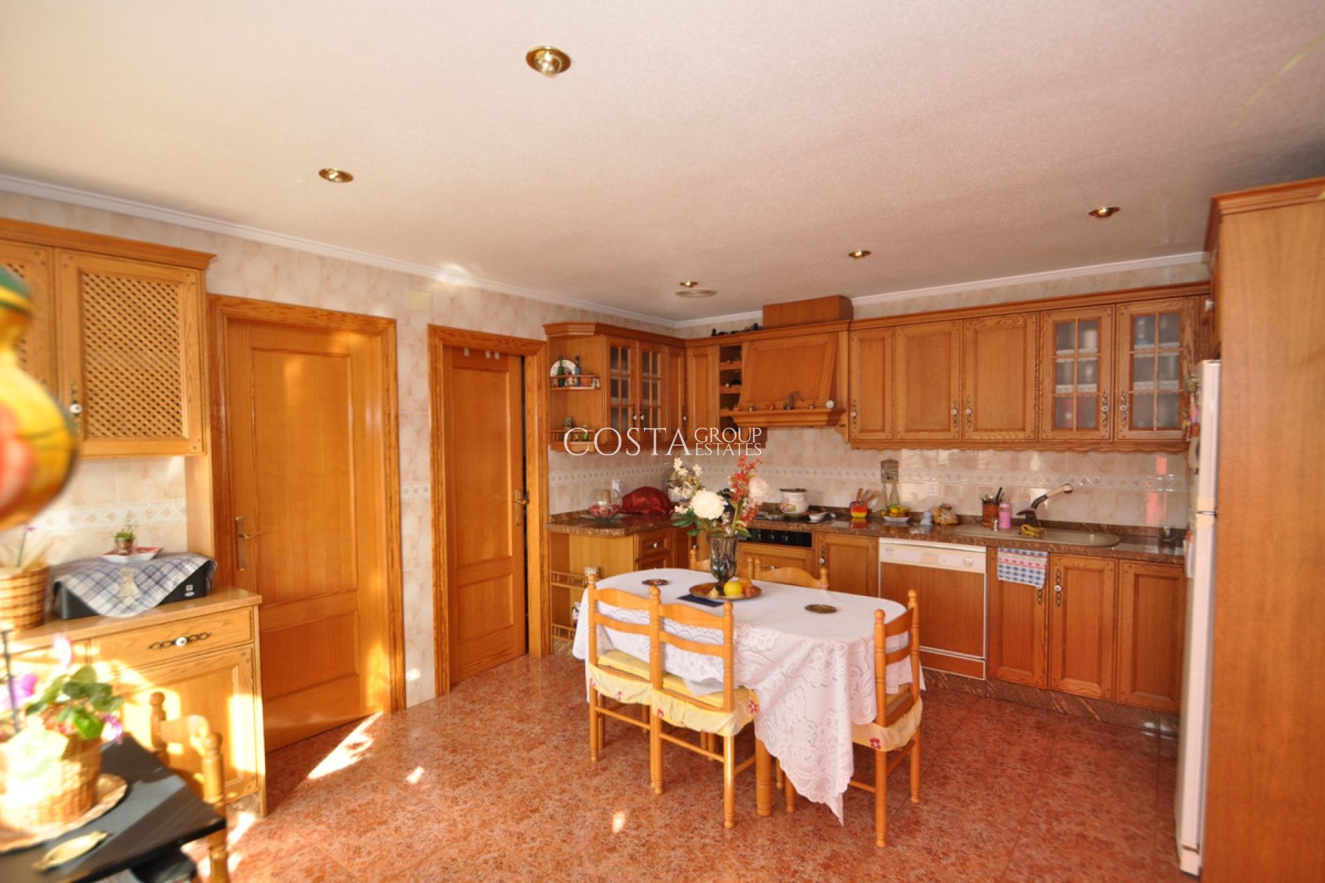 Resale - House -
Pinoso - Pinoso Centro