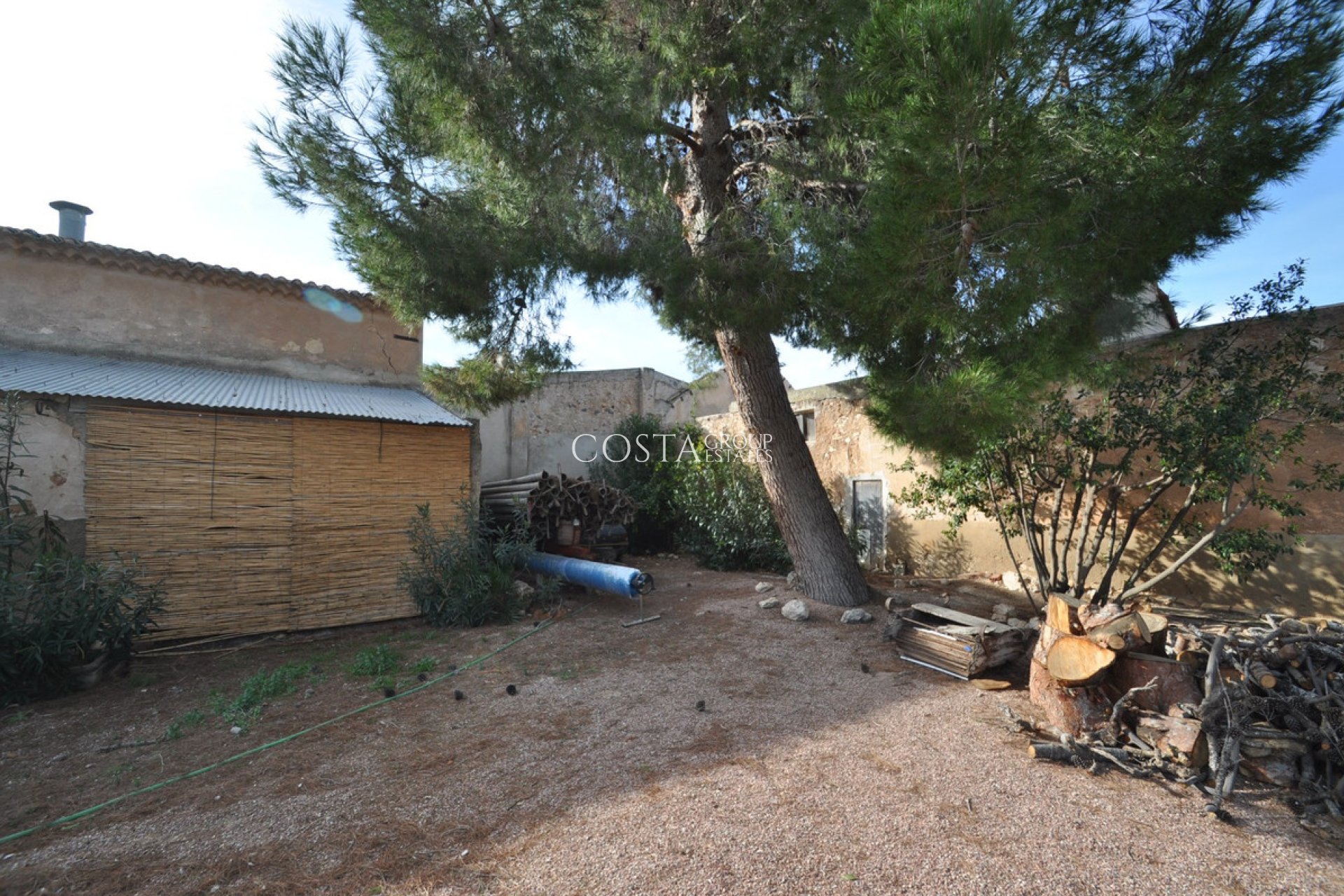 Resale - House -
Pinoso - Pinoso Centro