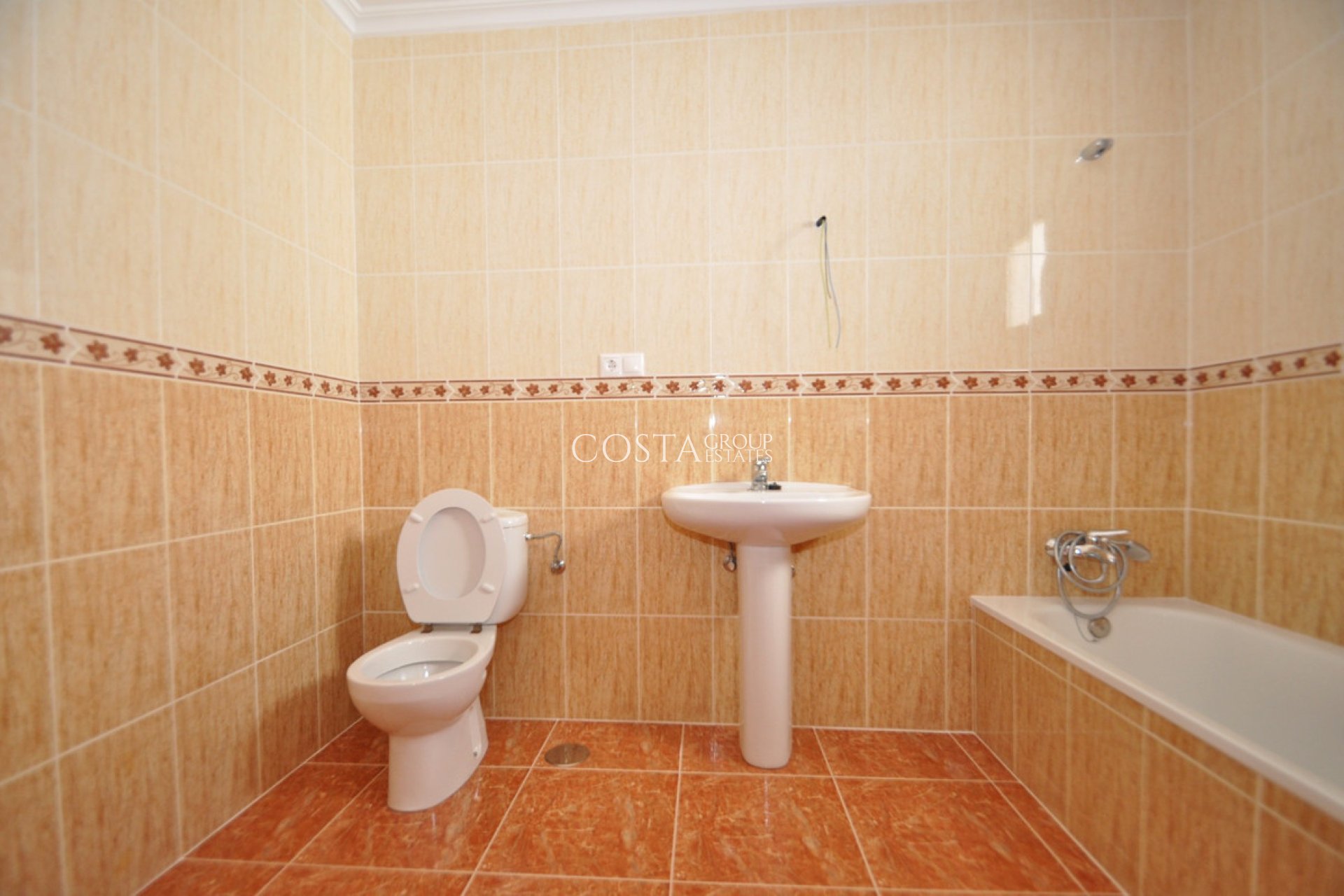 Resale - House -
Pinoso - Pinoso Centro